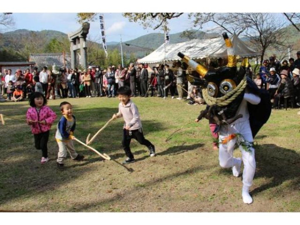 ガウンガウン祭(深田神社)