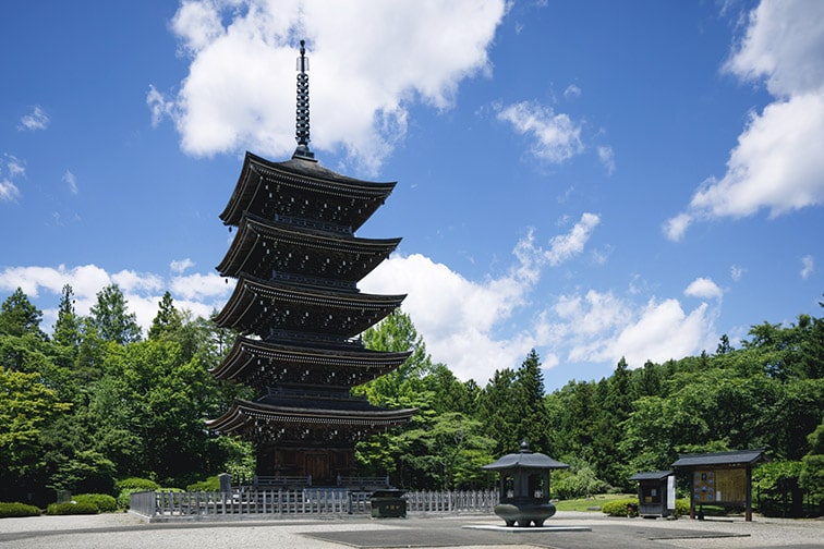 定義如来 西方寺(五重塔)